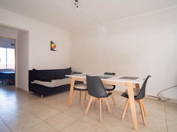 VENTA DEPTO 2 AMBIENTES CON PATIO REM ESCALADA