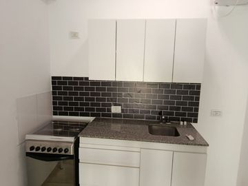 DEPTO 2 AMB EN VENTA EN PILAR CON JARDIN Y COCHERA