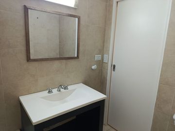 DEPTO 2 AMB EN VENTA EN PILAR CON JARDIN Y COCHERA