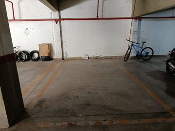 DEPTO 2 AMB EN VENTA EN PILAR CON JARDIN Y COCHERA
