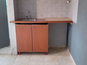 ALQUILO MONOAMBIENTE EN DEL VISO, PILAR