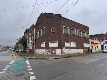 Alquiler Galpón Avellaneda Zona Industrial 3423 M2