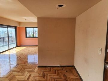 VENTA DEPARTAMENTO 4 AMBIENTES FLORES