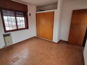 VENTA CASA 2 DORMITORIOS BARRIO GENERAL BUSTOS