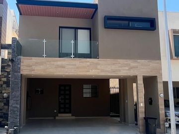 CASA EN RENTA COLINAS DEL HUAJUCO
