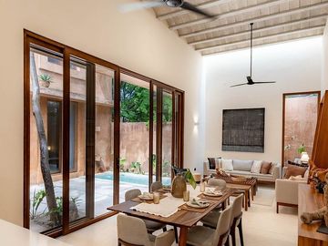 VILLA DE LUJO CENTRO DE MERIDA EN PRIVADA