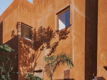 VILLA DE LUJO CENTRO DE MERIDA EN PRIVADA