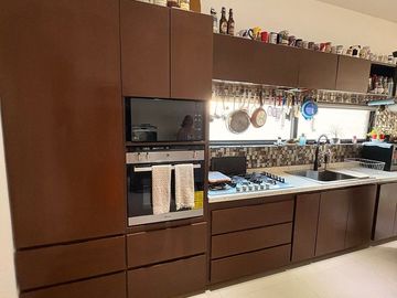 EN VENTA CASA DE 1 PLANTA EN LA REJOYADA CON PANELES SOLARES, KOMCHEN YUCATÁN