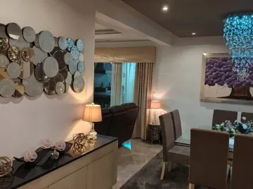 Casa en venta en Las Cumbres, Monterrey, Nuevo León