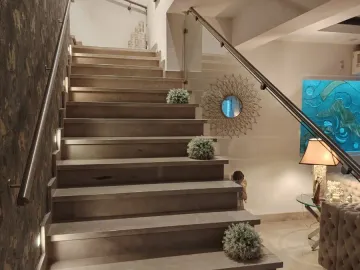 Casa en venta en Las Cumbres, Monterrey, Nuevo León