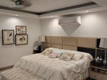 Casa en venta en Las Cumbres, Monterrey, Nuevo León