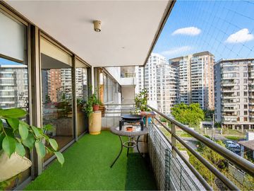 Departamento  Las Condes 8 pisos vista despejada