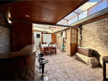 Casa a pasos de Av. Jose Miguel Carrera