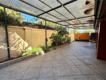 Casa a pasos de Av. Jose Miguel Carrera