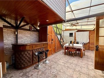 Casa a pasos de Av. Jose Miguel Carrera