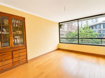 Las Condes 240 m2, Sector El Golf
