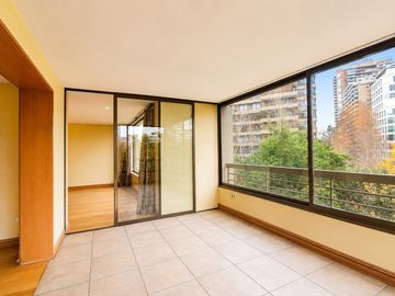 Las Condes 240 m2, Sector El Golf