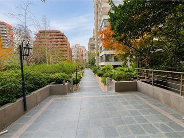 Las Condes 240 m2, Sector El Golf
