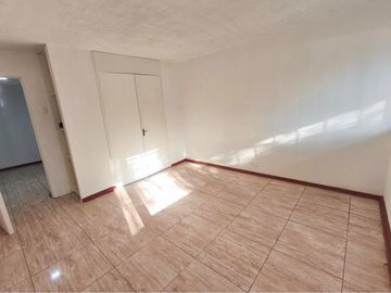 Departamento en Providencia: Espacio y Comodidad
