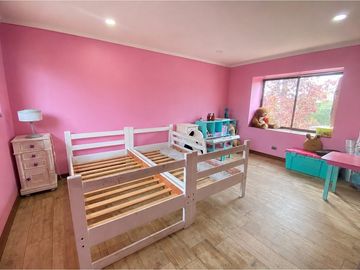 Oportunidad - Casa en Barrio Casa Grande Peñalolén