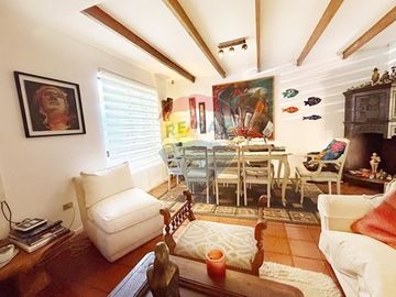 Linda casa familiar 4 dorm, condominio seguro