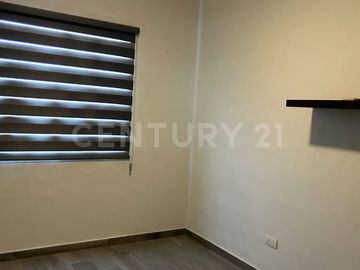 RENTA DE CASA EN COL. NEXXUS CRISTAL EN ESCOBEDO
