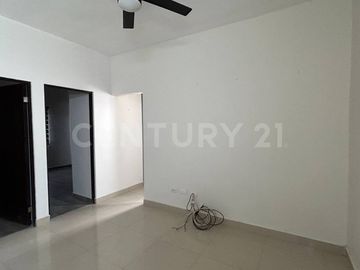 RENTA DE CASA EN COL. NEXXUS CRISTAL EN ESCOBEDO