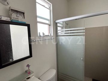 RENTA DE CASA EN COL. NEXXUS CRISTAL EN ESCOBEDO