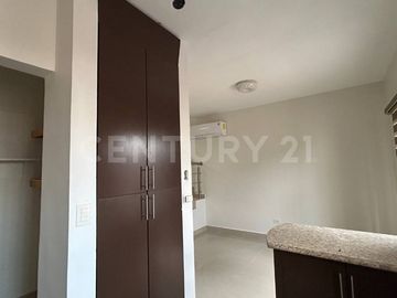 RENTA DE CASA EN COL. NEXXUS CRISTAL EN ESCOBEDO