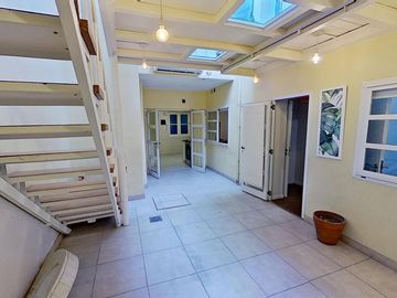 San Cristobal hermoso PH de 5 ambientes + escritorio/oficina + quincho, vivienda o uso profesional