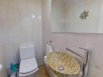 San Cristobal hermoso PH de 5 ambientes + escritorio/oficina + quincho, vivienda o uso profesional
