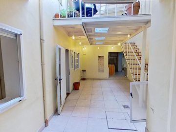 San Cristobal hermoso PH de 5 ambientes + escritorio/oficina + quincho, vivienda o uso profesional