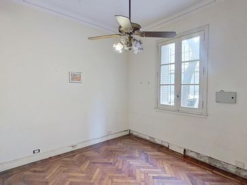 San Cristobal hermoso PH de 5 ambientes + escritorio/oficina + quincho, vivienda o uso profesional