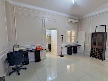 San Cristobal hermoso PH de 5 ambientes + escritorio/oficina + quincho, vivienda o uso profesional