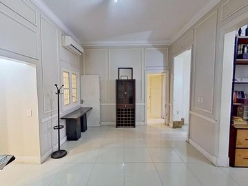 San Cristobal hermoso PH de 5 ambientes + escritorio/oficina + quincho, vivienda o uso profesional