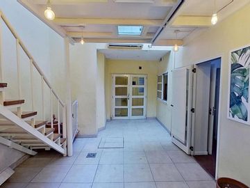 San Cristobal hermoso PH de 5 ambientes + escritorio/oficina + quincho, vivienda o uso profesional