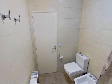 San Cristobal hermoso PH de 5 ambientes + escritorio/oficina + quincho, vivienda o uso profesional
