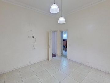 San Cristobal hermoso PH de 5 ambientes + escritorio/oficina + quincho, vivienda o uso profesional