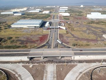 Terreno dentro parque Industrial 30,000m2 Precio $2,250,000 USD