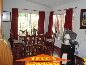 VENTA, CASA DE 4 AMBIENTES, CARILO, PINAMAR