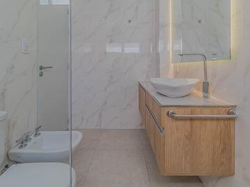 Departamento · Tres ambientes · Rivera Indarte al 100 · Flores