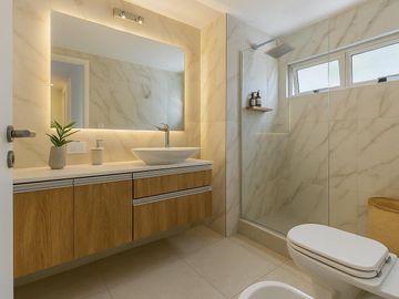 Departamento · Tres ambientes · Rivera Indarte al 100 · Flores