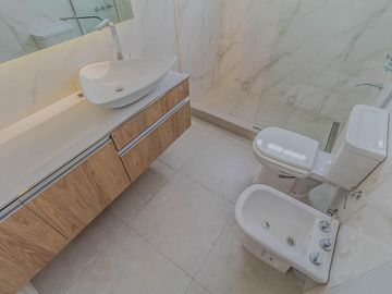 Departamento · Tres ambientes · Rivera Indarte al 100 · Flores