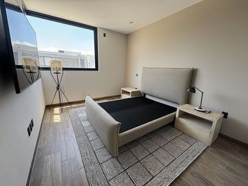 CASA AMUEBLADA RENTA ALTOZANO ROCA acabados de lujo. Sistema inteligente