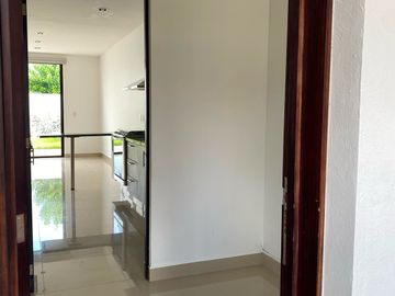 RENTA CASAS QUERETARO JURIQUILLA CUMBRES DEL LAGO TRIANA
