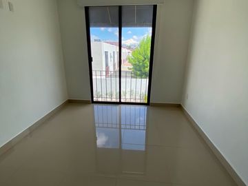 RENTA CASAS QUERETARO JURIQUILLA CUMBRES DEL LAGO TRIANA