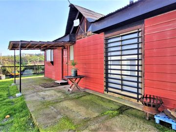 Parcela con casa en venta en Limache, 5.000 m2. - 125 M$