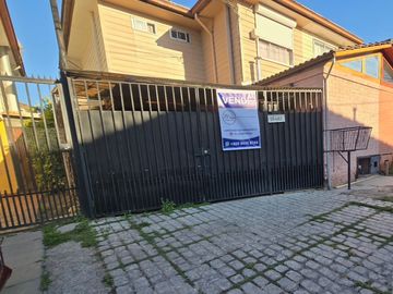 VENTA CASA EN CIUDAD SATÉLITE MAIPÚ  3H 3B 1E