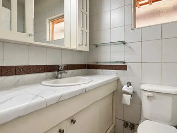 VENDO CASA ESQUINA EN SANTA MARÍA DE MAIPÚ 158 MTS2