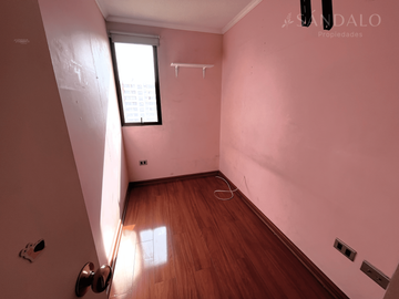 ARRIENDA DEPARTAMENTO 3D/2B CON ESTACIONAMIENTO